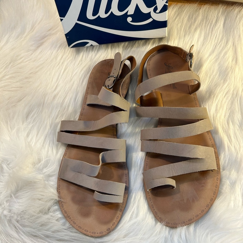 Lucky Brand Tan Sandals